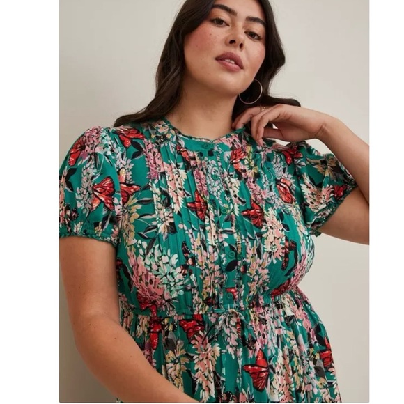 Torrid Stretch Challis Pintuck Tiered Dress Size 2X - Picture 3 of 9